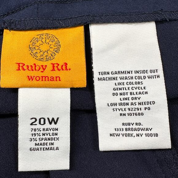 Ruby Rd. Bermuda Shorts Womens 20W Navy Blue Summer Stretch Lightweight - Picture 9 of 11